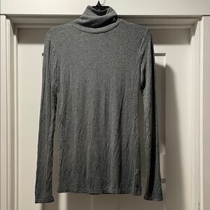 Mossimo Supply Co. Heather Gray tissue turtleneck - size M